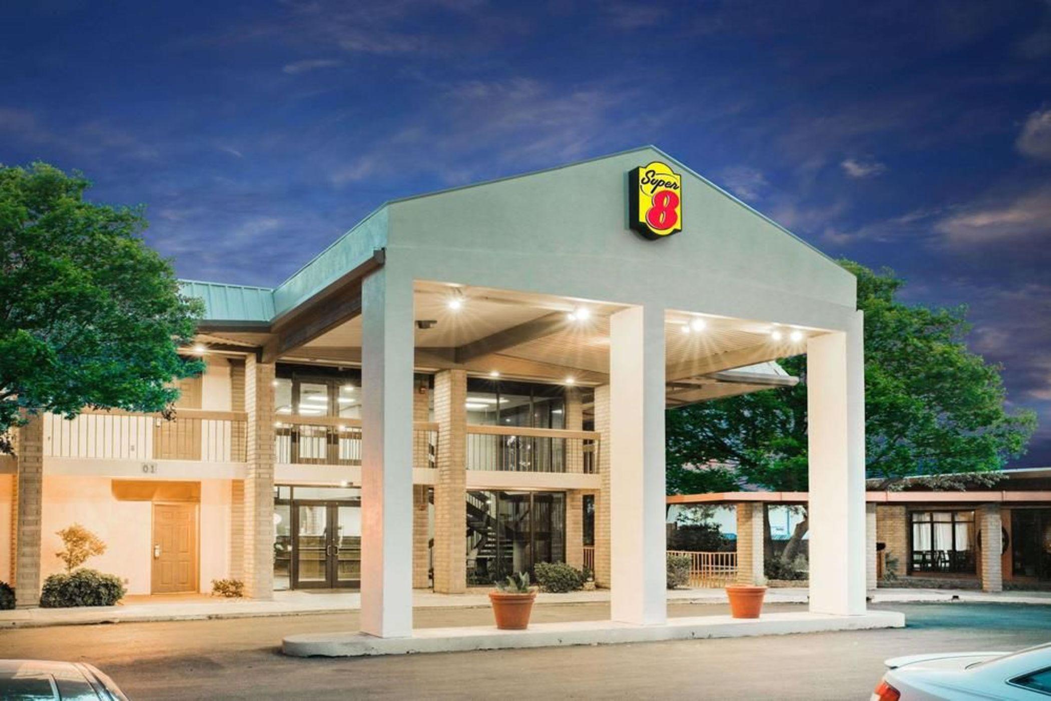 Super 8 By Wyndham Sonora Motel Exterior foto