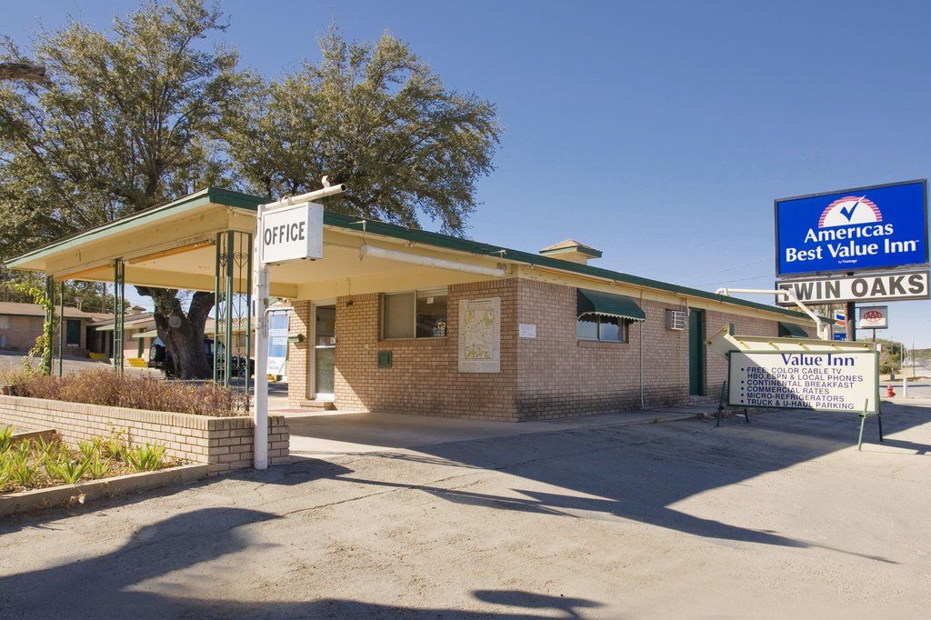 Super 8 By Wyndham Sonora Motel Exterior foto