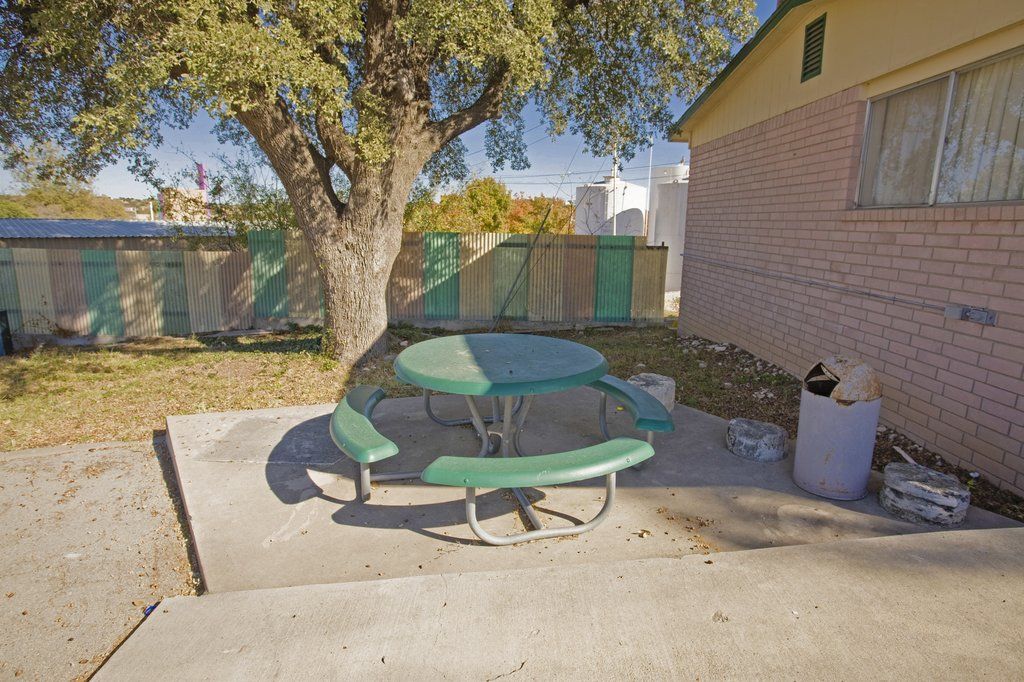 Super 8 By Wyndham Sonora Motel Exterior foto